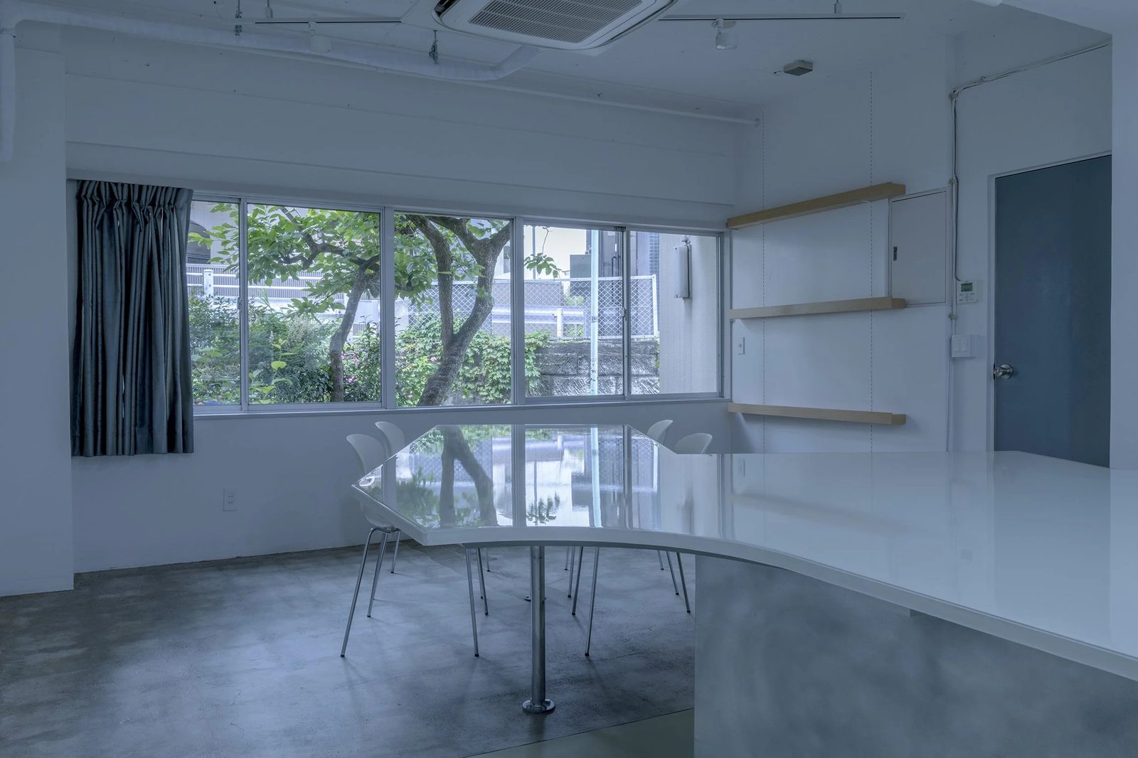 Table Room
